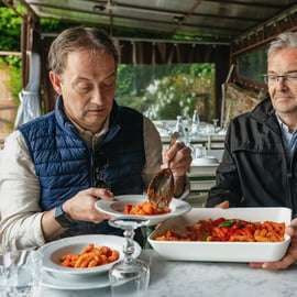 From Florence: Tuscan Countryside Vespa Tour with Tastings