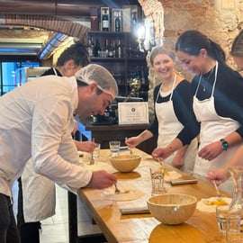 Florence: Fresh Pasta, Ravioli & Tiramisu Class by the Duomo