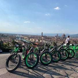 Medici E-Bike Túra Firenzében az Arno mentén és az Oltrarnóban