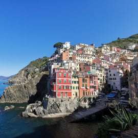 From Florence: Small-Group Day Tour to Cinque Terre & Pisa