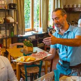 Vespa Tour from Florence to Chianti with Winery Lunch