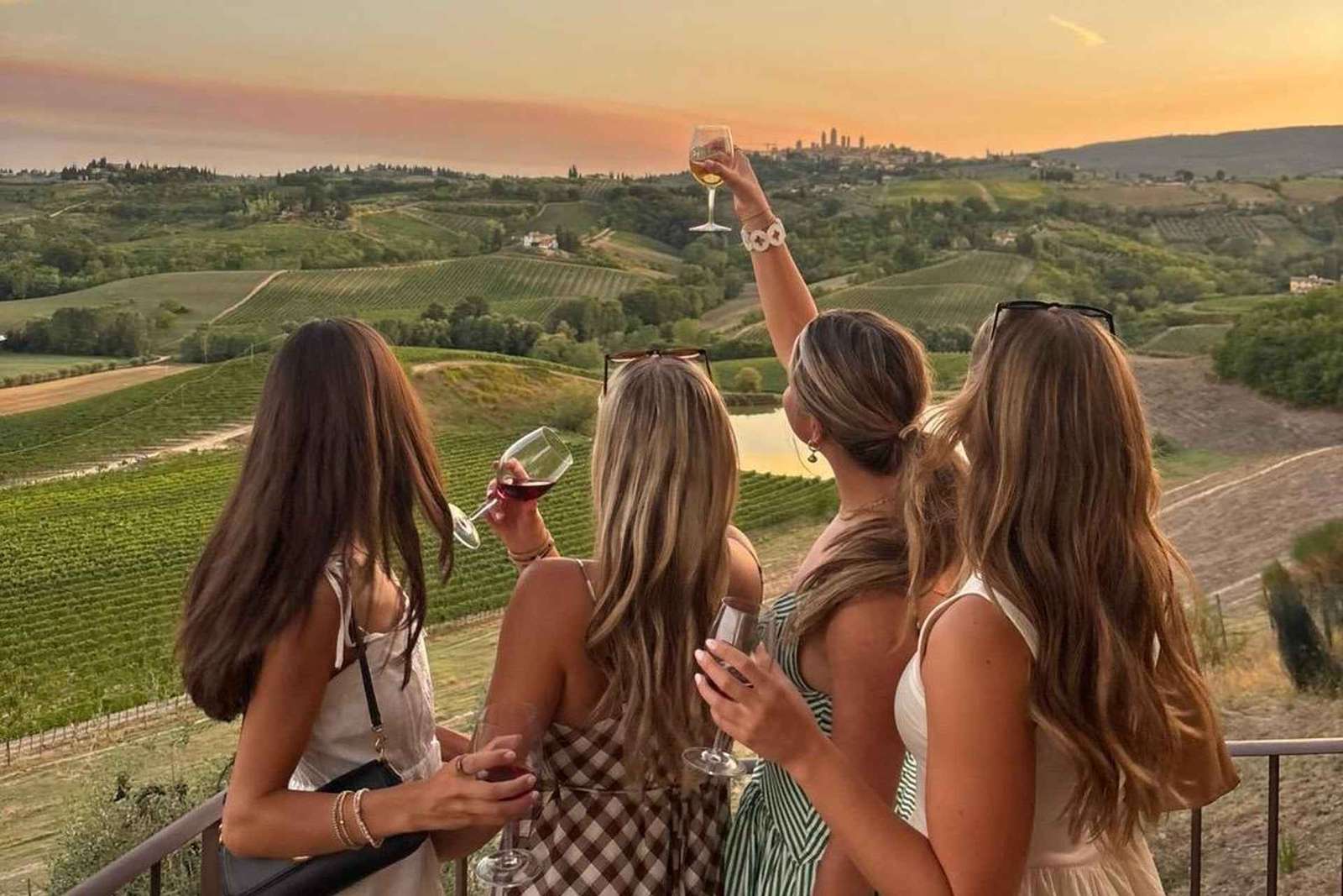 Florence: Wineries, Tastings, Lunch & San Gimignano Day Trip
