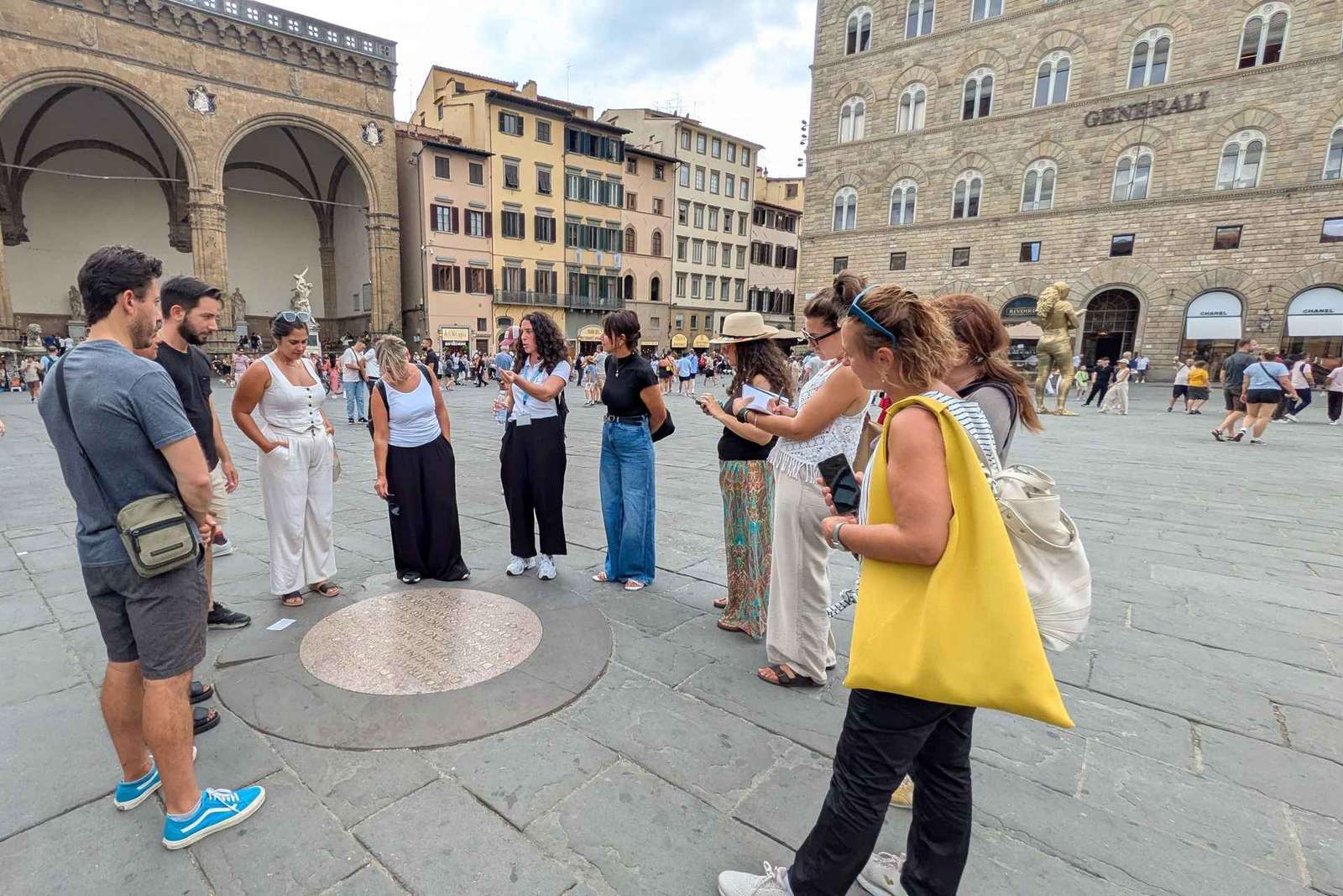 Florence Crimes, Murders & Ghosts Walking Tour with Tastings