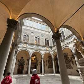 Die Orte der Familie Medici: der Palast und die Kapellen