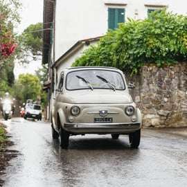 Florencia: recorrido en coche por la campiña de la campiña en un Fiat 500 clásico