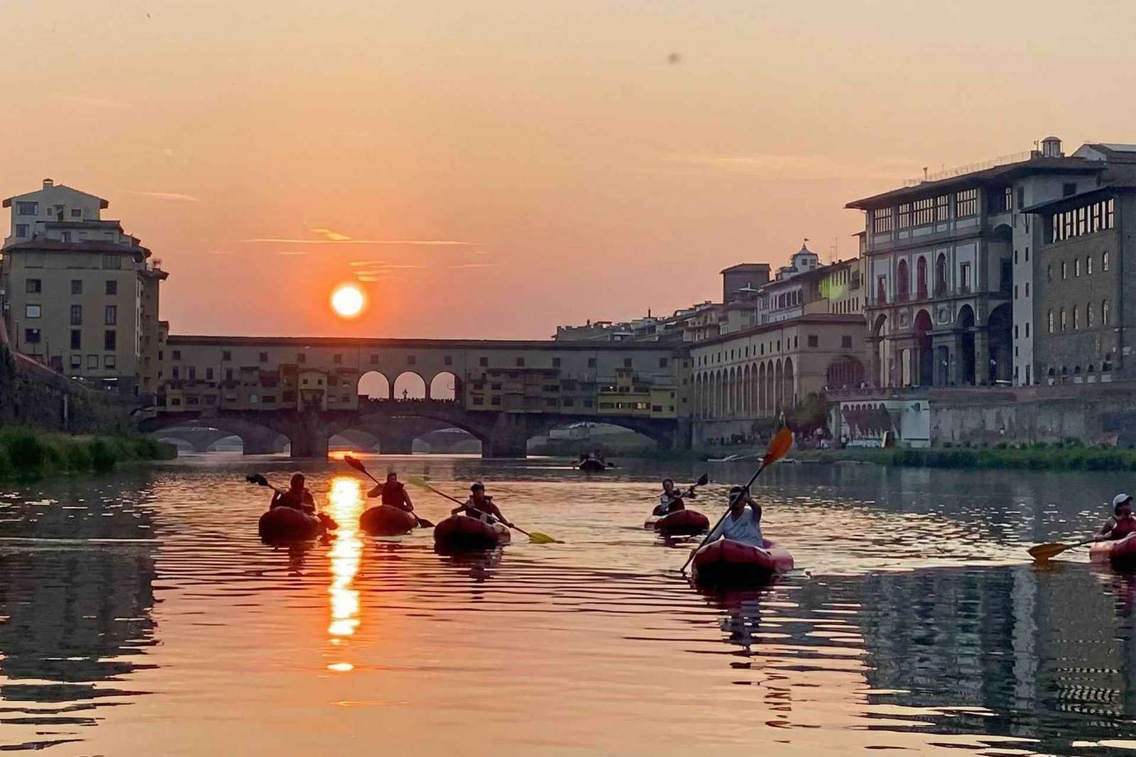 Florencie: Prohlídková plavba na kajaku po Ponte Vecchio a městských památkách
