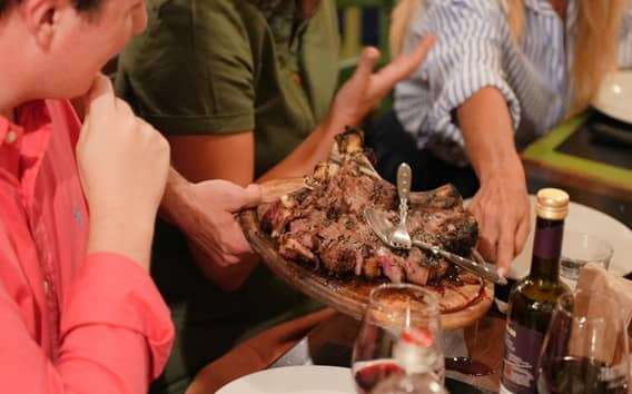 Florence: Food Walking Tour with Local Steak and Tuscan Wine