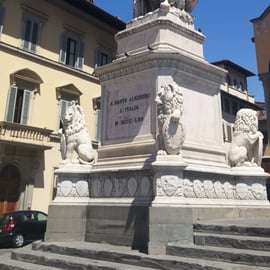 Florence: 1.5-hour Santa Croce Guided Experience